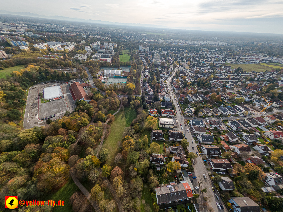 03.11.2022 -  Ostparksee mit Umgebung in Neuperlach
